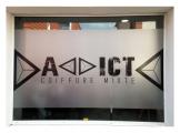 images/signaletique/Photo_vitrine__addict_en_verre_dpoli_signaletique.jpg